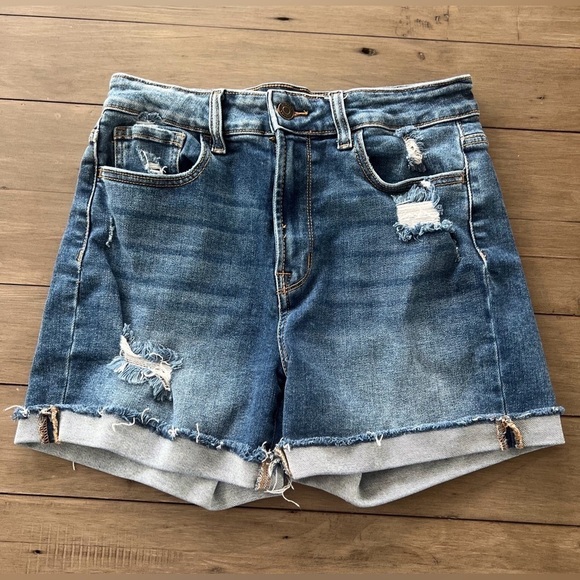 Zenana Outfitters Pants - Summer Time Sunshine Zenana Distressed Denim Shorts